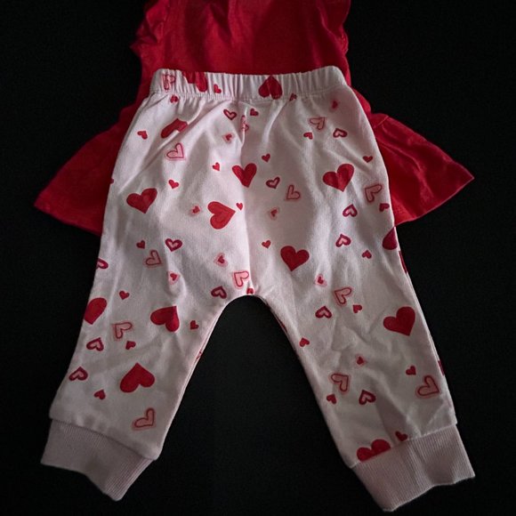 FIRST IMPRESSIONS & EPIC THREADS GIRLS SUNSET FLAMINGO 2-PC HEART SET - Picture 3 of 11